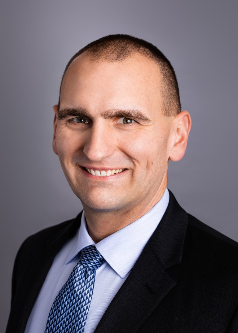 Portrait of Jeffrey M. Owad.